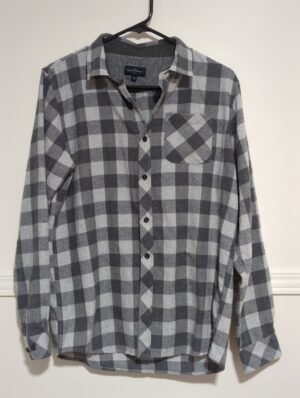 JPEG_20240822_191437_4404385054976737346-scaled.jpg chemise 2 tons de gris