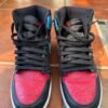 Nike Jordan 11 ou 43
6 mois d’usure. Valeur 400$