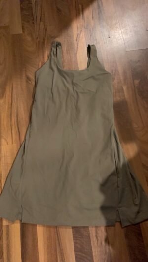 Robe old navy kaki small / wow! Avec brassière et Short intégré / top confo