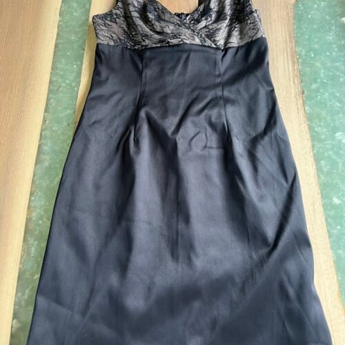 Belle robe chic.    6