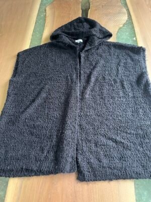 Veste /poncho noir.  G/TG