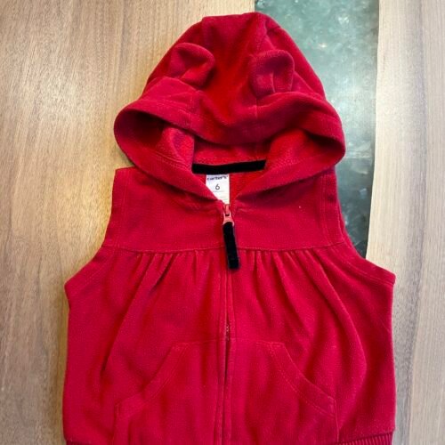 En polar avec petites oreilles 💖
Carters 6 M