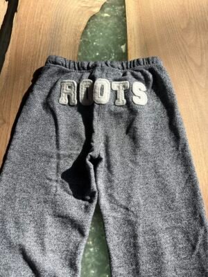 Pantalon gris Roots 10