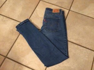 Lévis gr 27 Skinny
