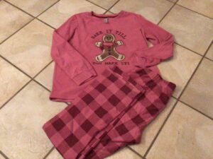 Pain d’épice pyjama small mais peut Faire médium ❤️