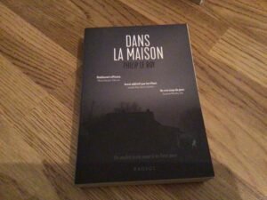 Dans la maison