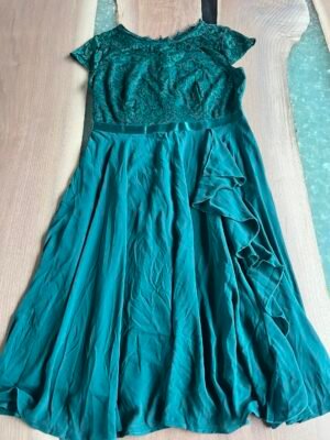 ❤️Robe verte Miusol G