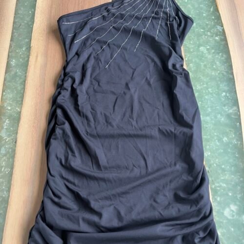 Robe noire à brillants  G