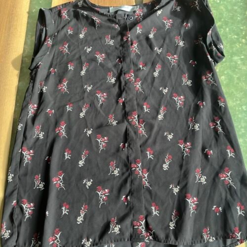 Blouse à motifs G
 Contemporaine par Simons