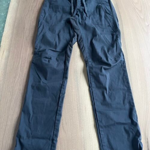 Pantalon de randonnée Décathlon
Semble P