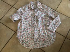 Wow! Belle chemise fleurit médium