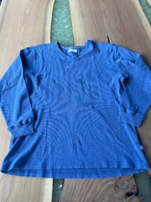 Chandail bleu en coton doux G
