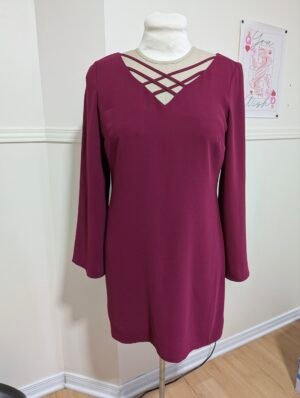 robe rose foncé LE CHÂTEAU