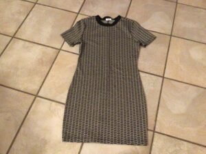 Robe Ardene small faite petite