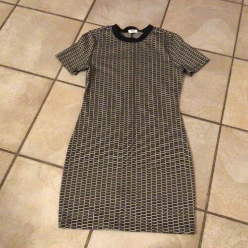 Robe Ardene small faite petite