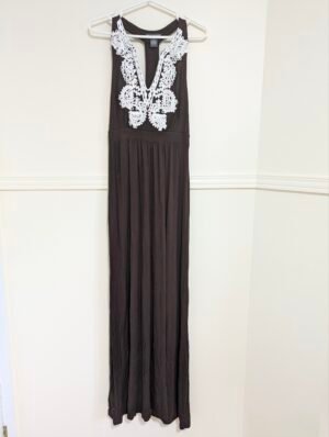 Robe longue brune
