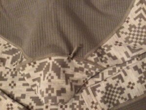 Magnifique  Kari traa / sous vêtement large/ vaut 145$!! / petit trou dans le cou