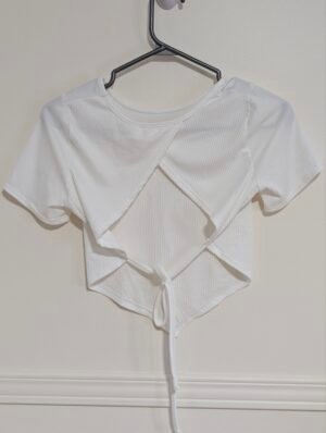 2025/03/1000004289-scaled.jpg top blanc dos ouvert