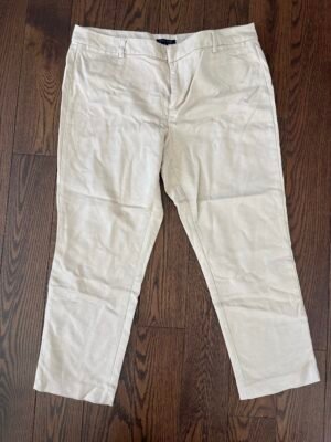 Pantalon 7/8 beige femme Tommy hilfiger 
grandeur 12