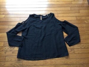 Blouse Reitmans noire large Woww épaules dénudées