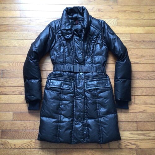 ATELIER NOIR wow! XSmall/ un peu d’usure sur poche gauche mais n’enlève rien à la beauté du manteau! Super prix, super qualité!