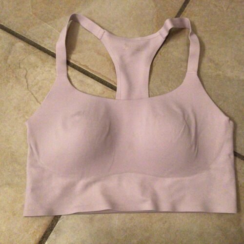 Top small lilas tres beau
