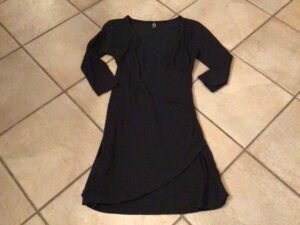 Robe noire small