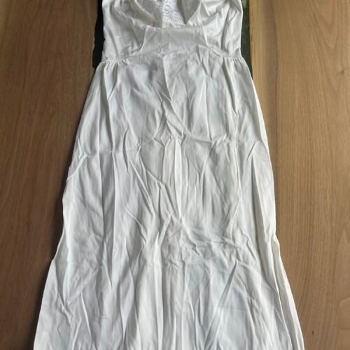jupon blanc pour robe bustier
Wonderbra 75/34