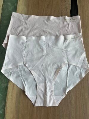 Lot 2 culottes neuves M
Nicole Miller