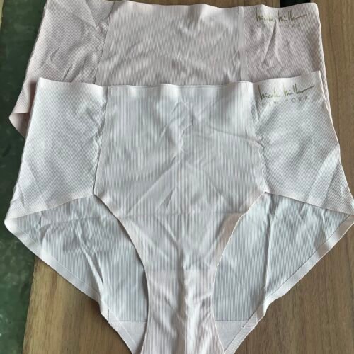 Lot 2 culottes neuves M
Nicole Miller