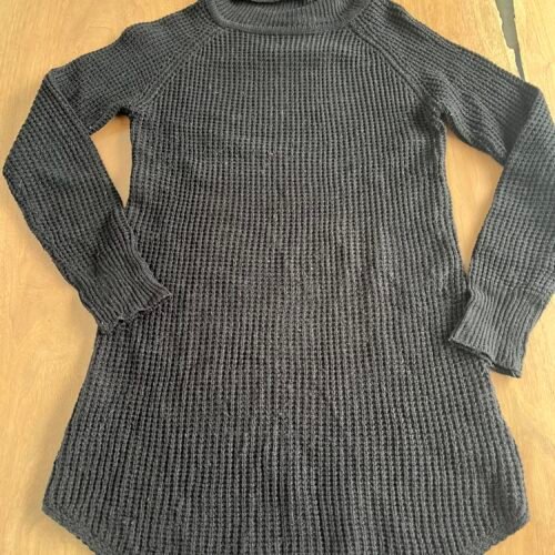 Robe noire style tricot M
Revamped