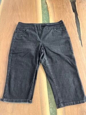 Jeans 3/4 15
Contrast