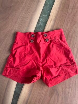 Short rouge ♥️ P
Billy Morgan