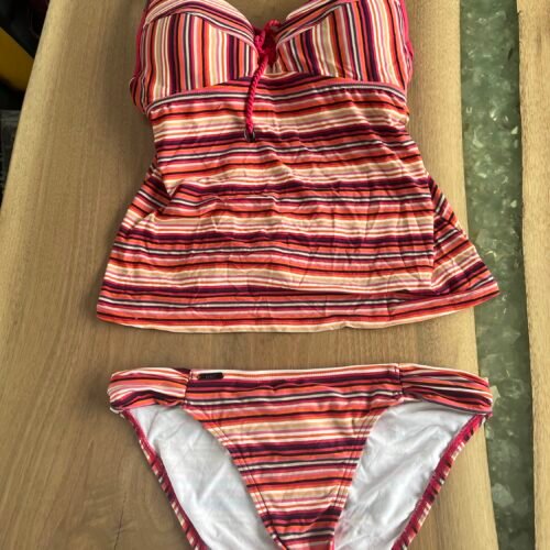 Maillot 2 pièces  Haut G Bas M
Lolë
