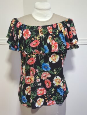 blouse fleurie épaules dénudées