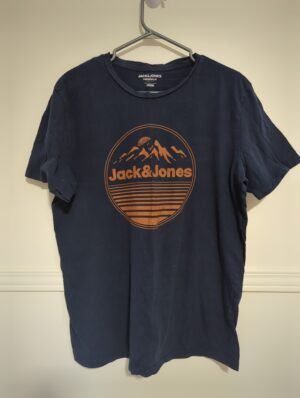 t-shirt Jack & Jones, semble large
