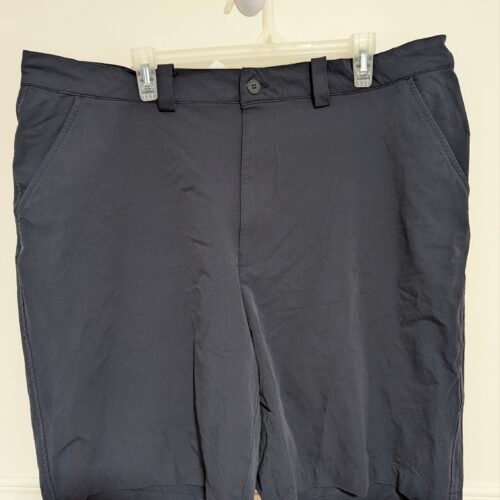 short noir Under Armour gr 40