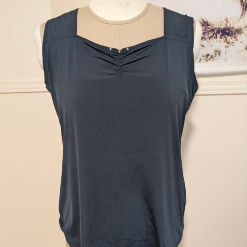 camisole avec trois petits brillants 1X