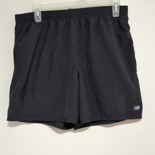 short new balance noir
