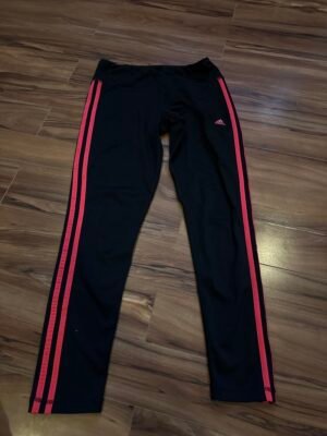 Pantalons Adidas pas étiquette semble S