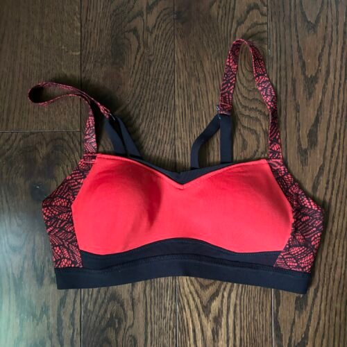 Beau top sport rouge Xs