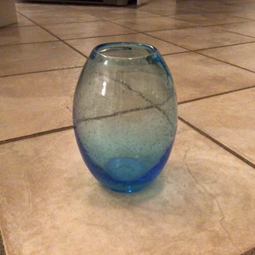 Magnifique petit vase