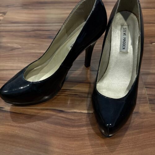 Talons Hauts Steve Madden 7 1/2 (ÉTROITS)