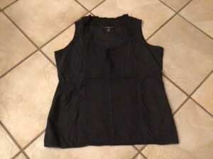 Très beau haut maison coupé Small mais faut plus médium / noir
