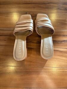 Sandales Esprit 7.5 (faites etroites)