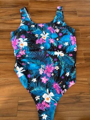 Maillot Une Pièce **NEUF** 5XL (fait petit)