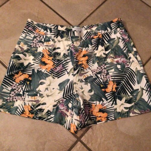 Wow !! Short magnifique et tres confo/ gr 8