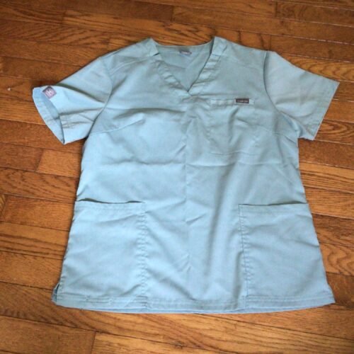 Uniforme NiaaHinn small / un très beau vert, plus foncé que sur la photo!