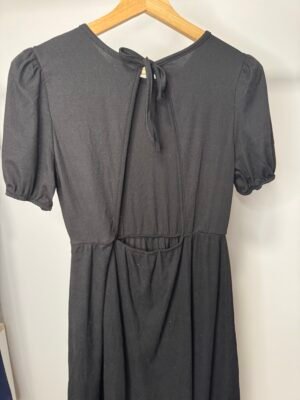 Robe avec dos ouvert semble M