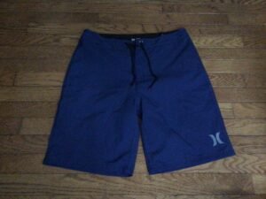 Short/ maillot Hurley gr 29  wow!